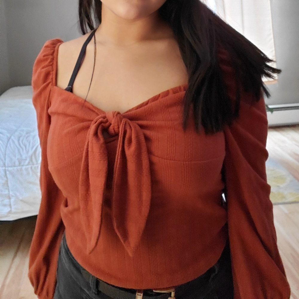 Front tie long sleeve